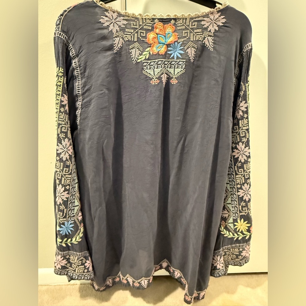 Johnny Was Multicolor Embroidered Women's Blouse - Picture 2 of 5